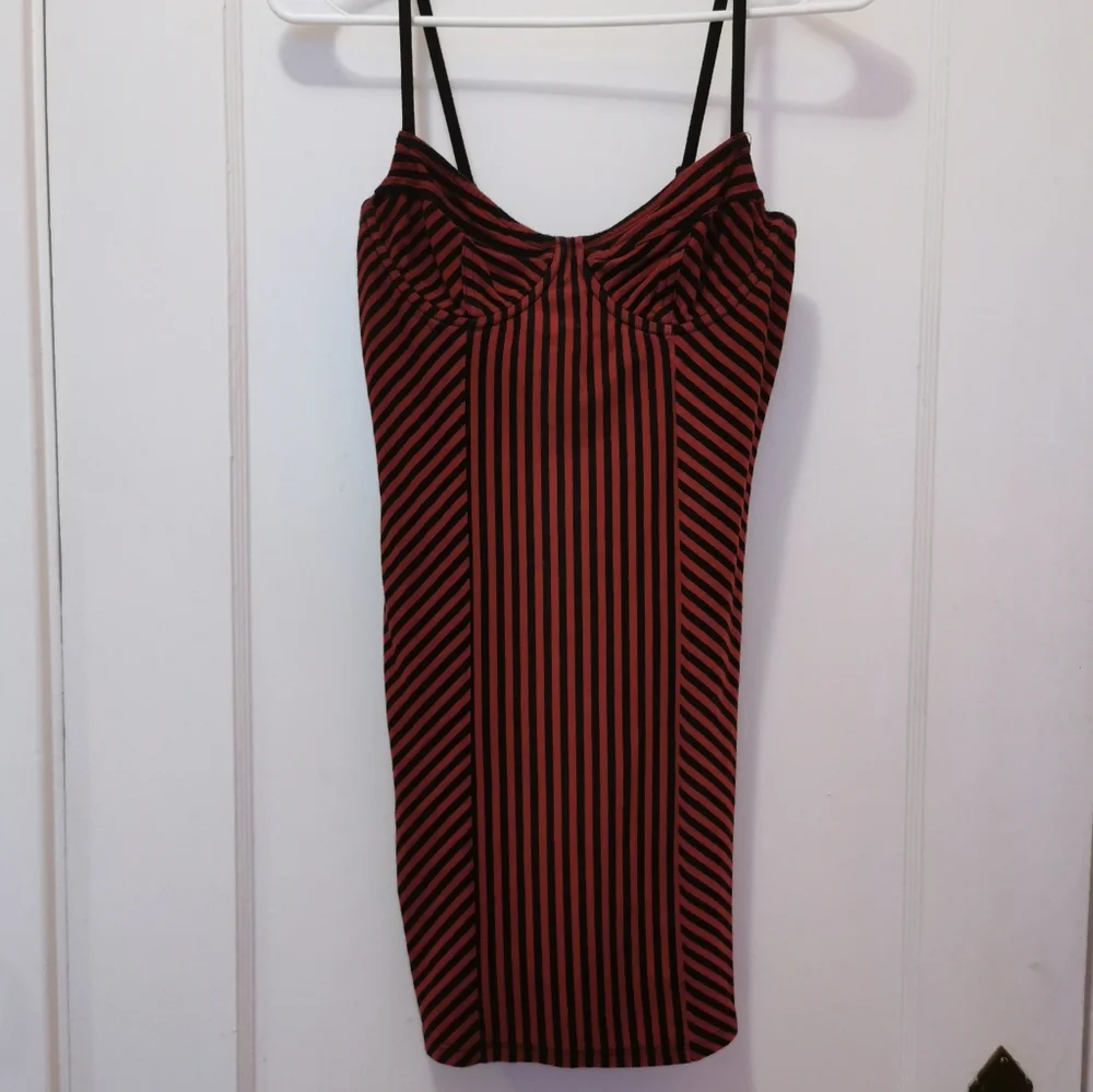 Red and navy striped body con bodice mini dress Forever 21 size women's M - Picture 2 of 4